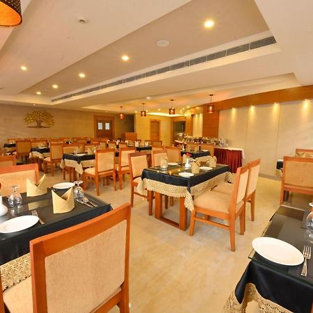Hotel Kabani International Muvattupuzha Eksteriør bilde