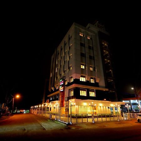 Hotel Kabani International Muvattupuzha Eksteriør bilde